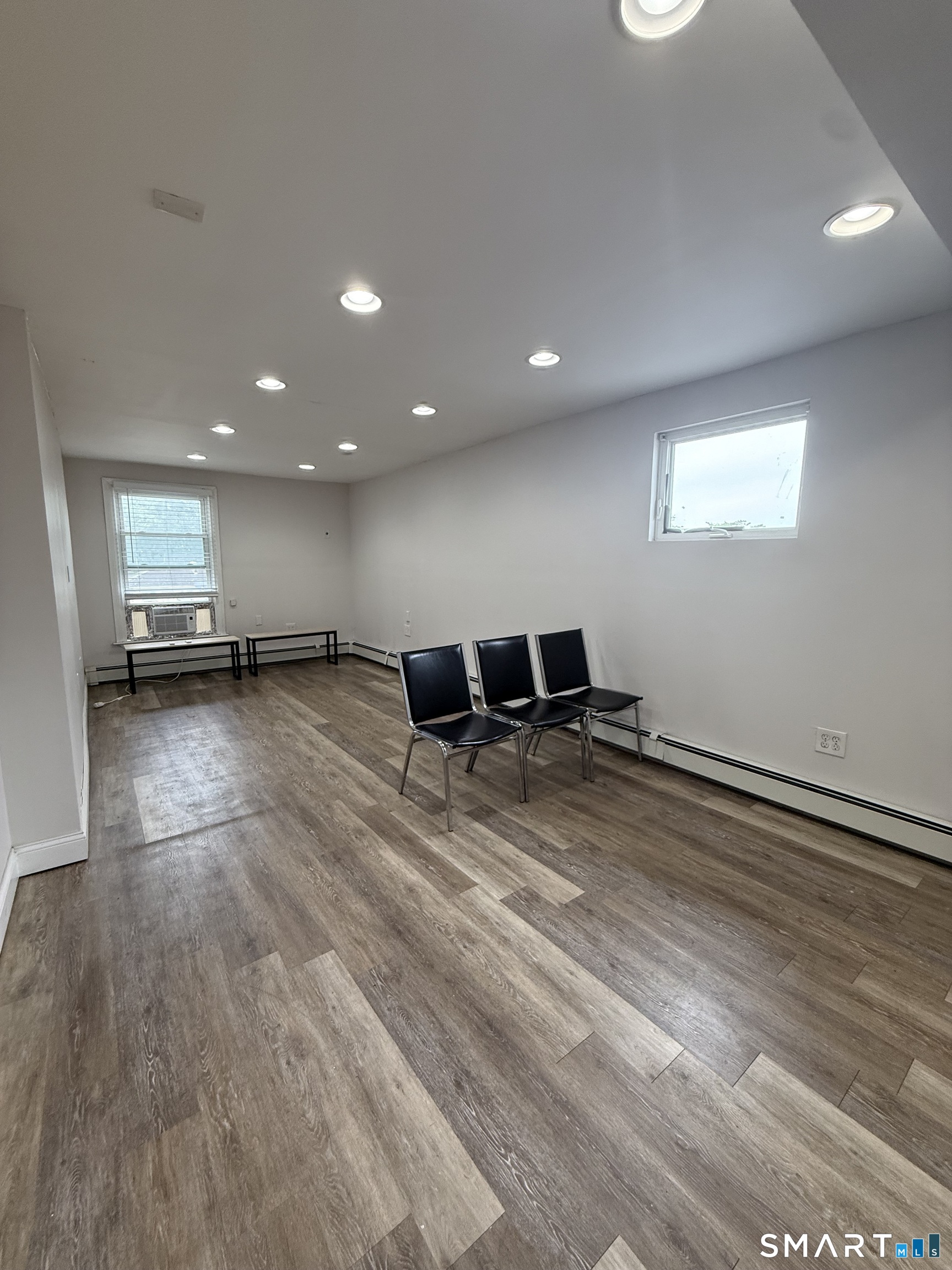 E Main Street Meriden CT 06450