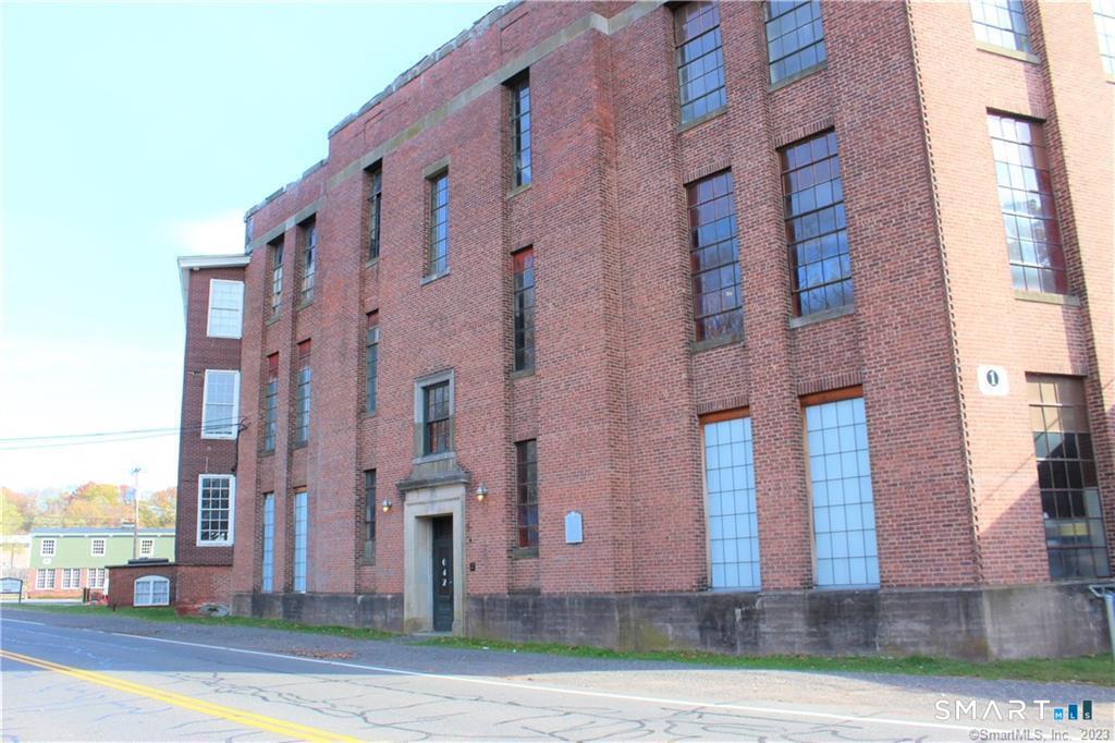 642 Hilliard Street Manchester CT 06042