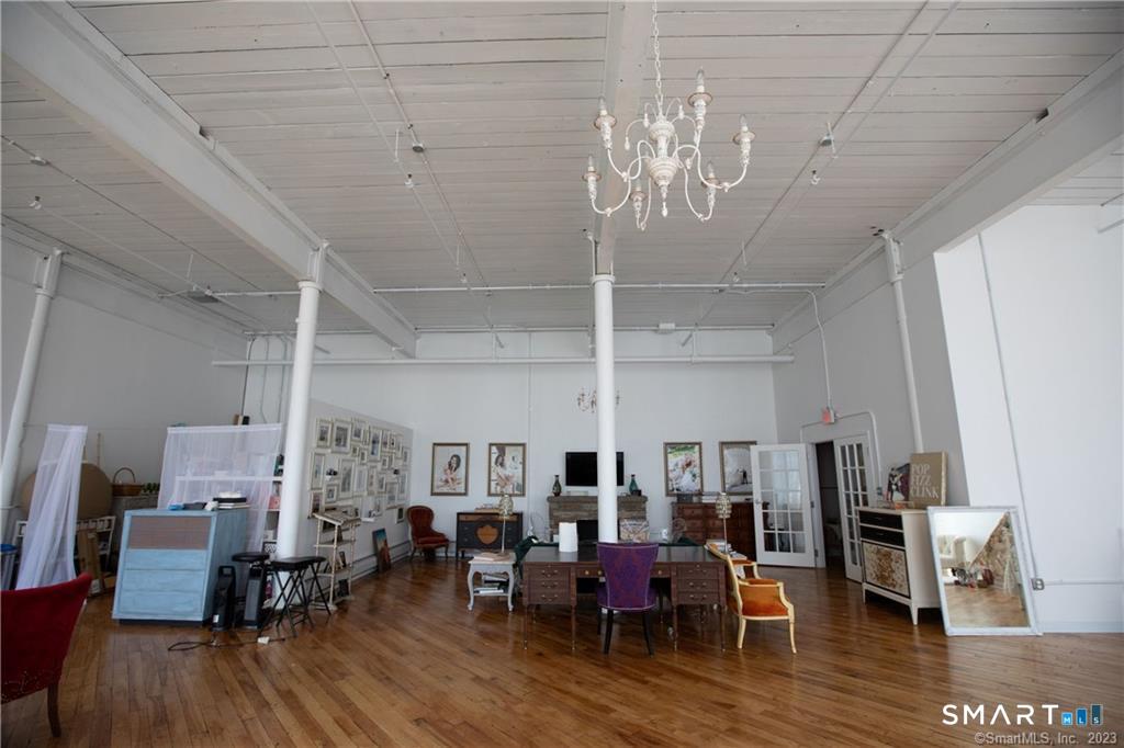 642 Hilliard Street Manchester CT 06042