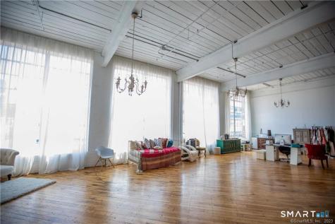 642 Hilliard Street Manchester CT 06042