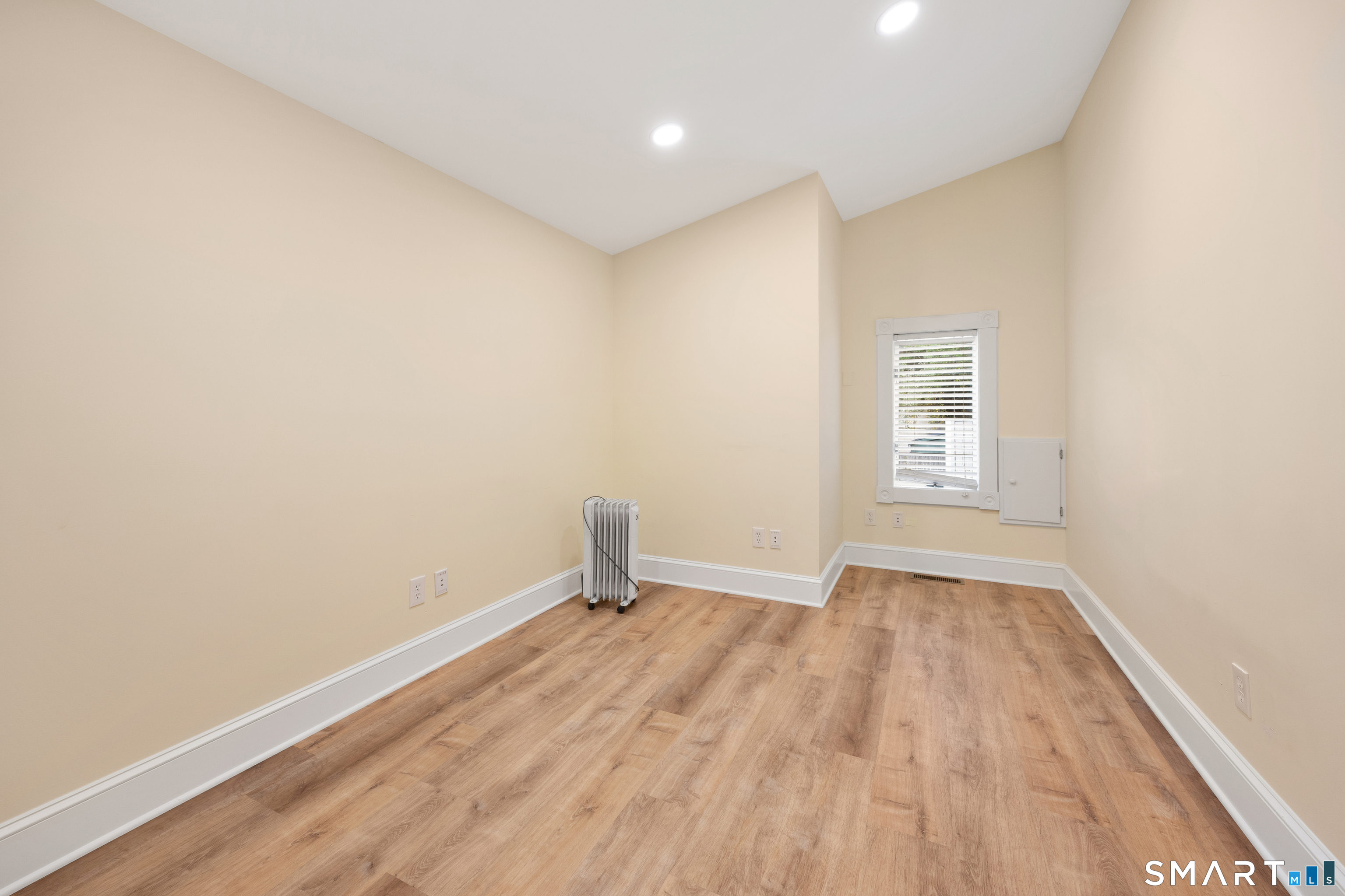 658 Main Street Southington CT 06479