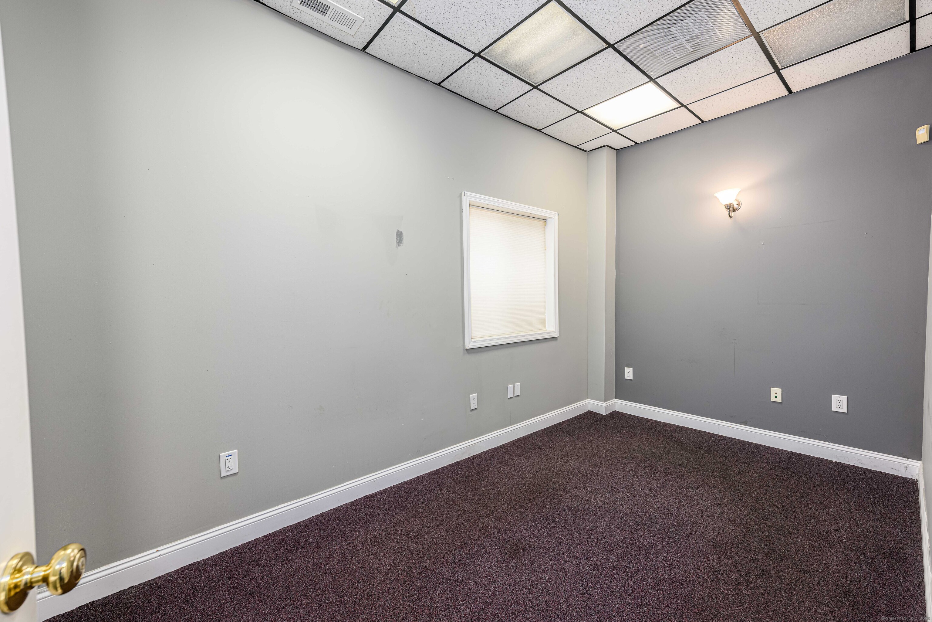 565 Washington Avenue North Haven CT 06473