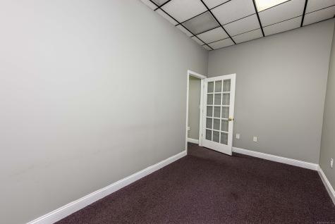 565 Washington Avenue North Haven CT 06473