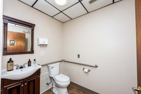 565 Washington Avenue North Haven CT 06473