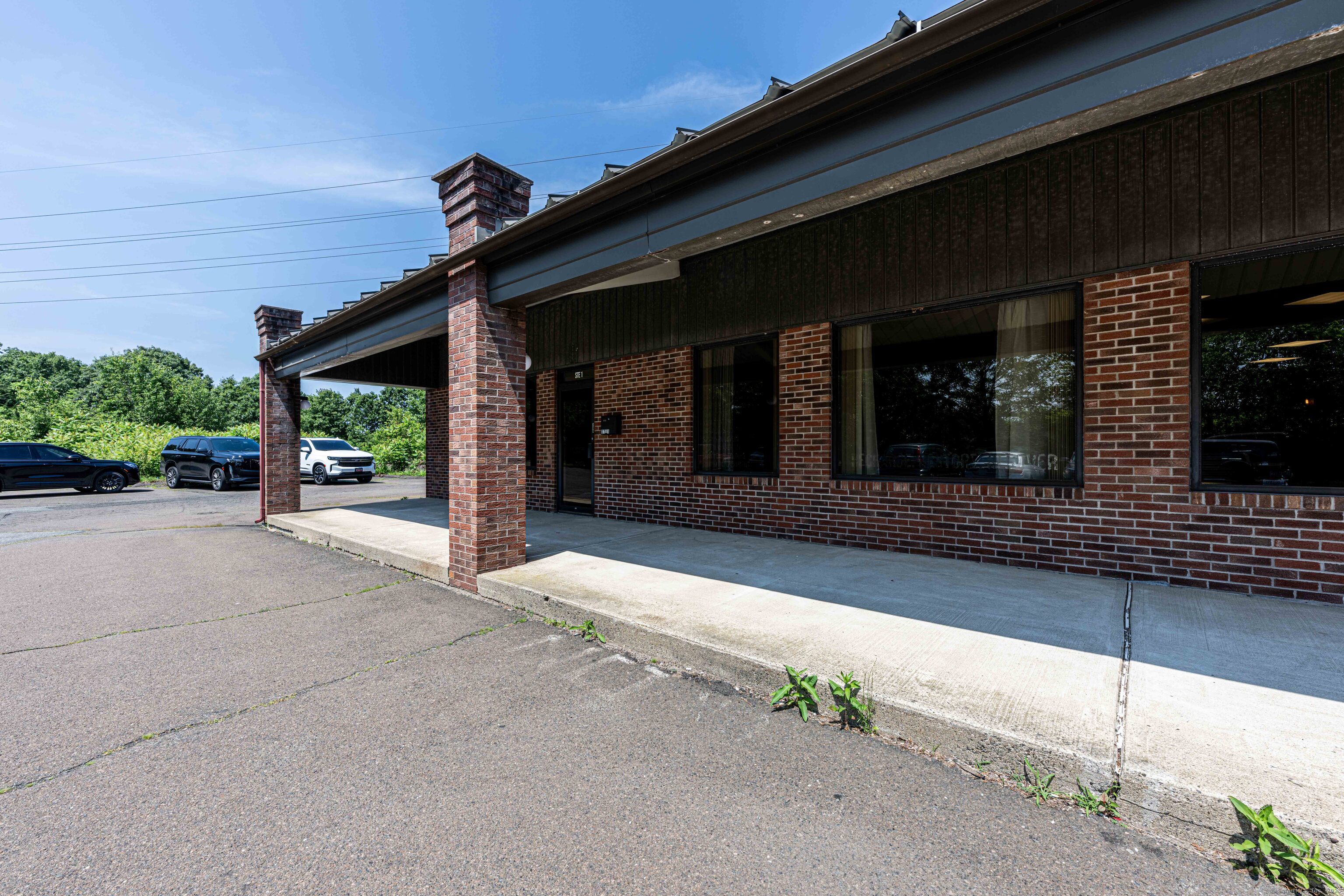 565 Washington Avenue North Haven CT 06473