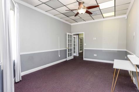 565 Washington Avenue North Haven CT 06473