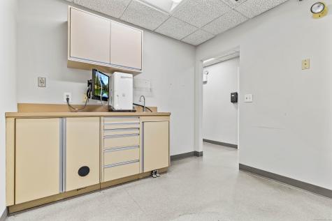 256 Boston Post Road Waterford CT 06385