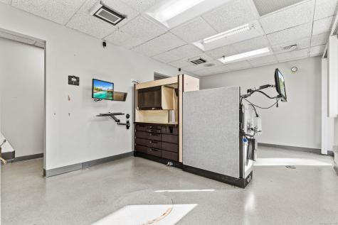 256 Boston Post Road Waterford CT 06385