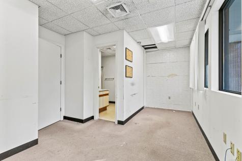 256 Boston Post Road Waterford CT 06385