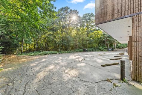 256 Boston Post Road Waterford CT 06385