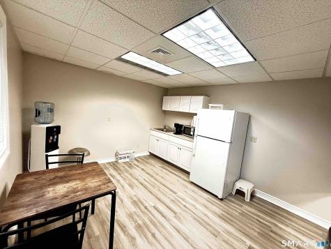 3074 Whitney Avenue Hamden CT 06518