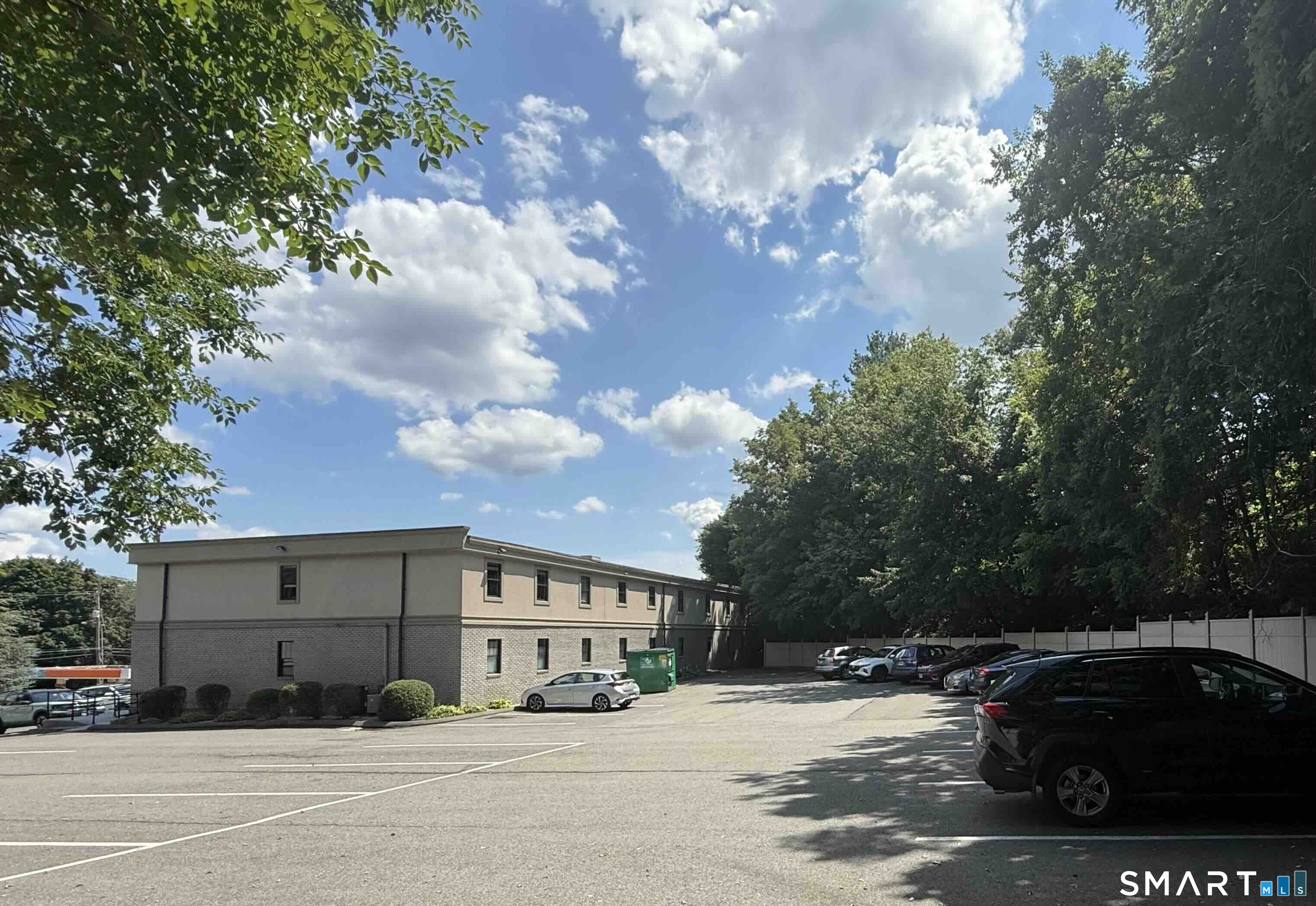 3074 Whitney Avenue Hamden CT 06518