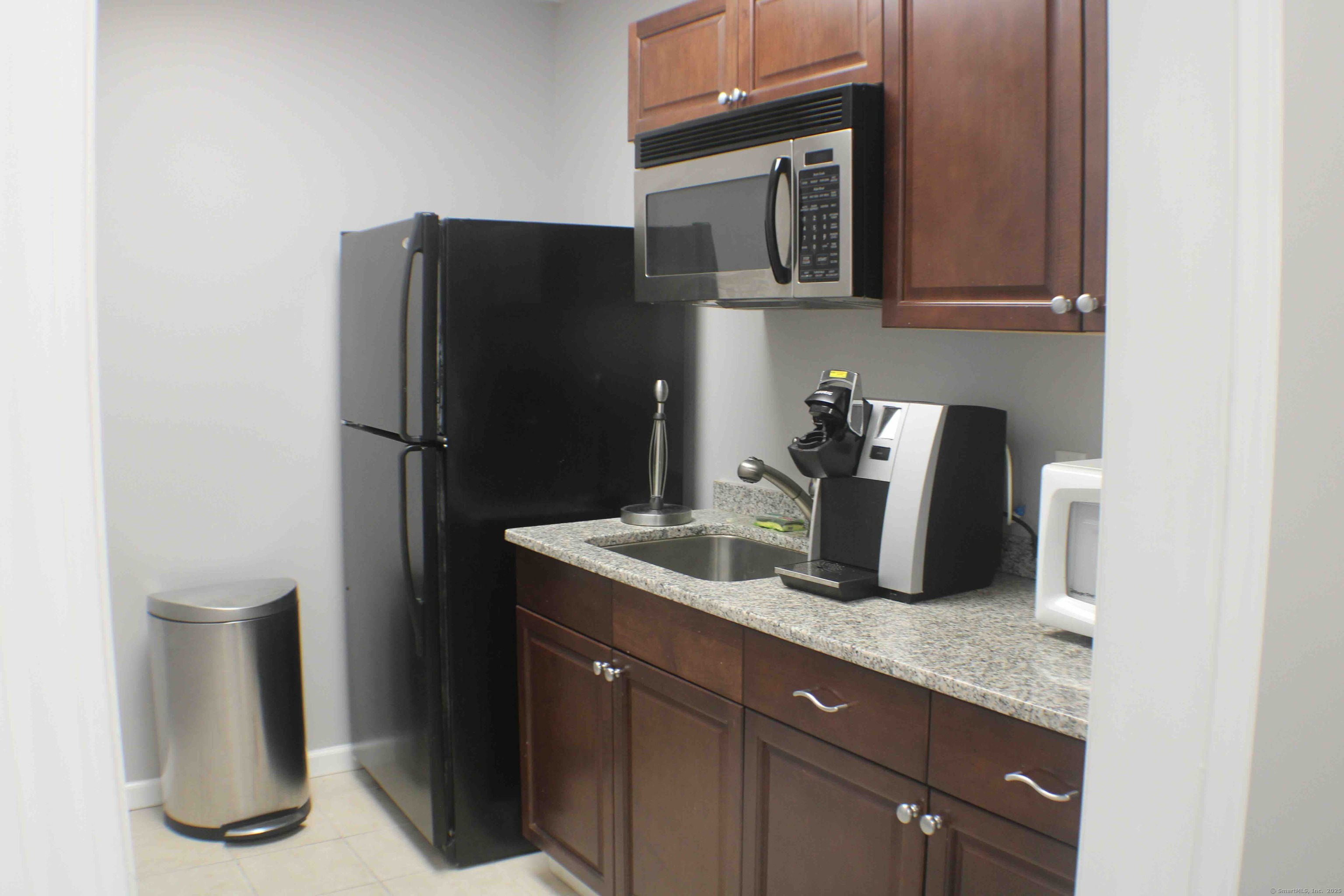 15 Maiden Lane North Haven CT 06473