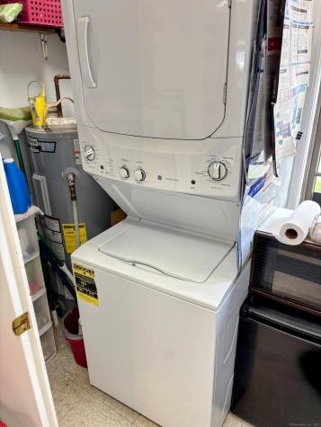 171 Main Street Deep River CT 06417