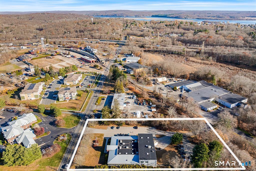 38 Plains Road Essex CT 06426