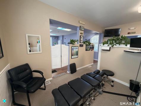 30 Washington Avenue North Haven CT 06473