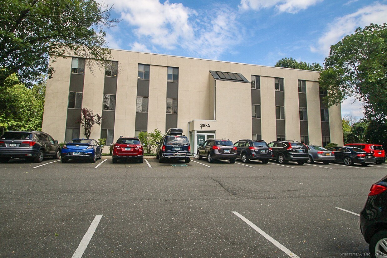 38 A Grove Street Ridgefield CT 06877