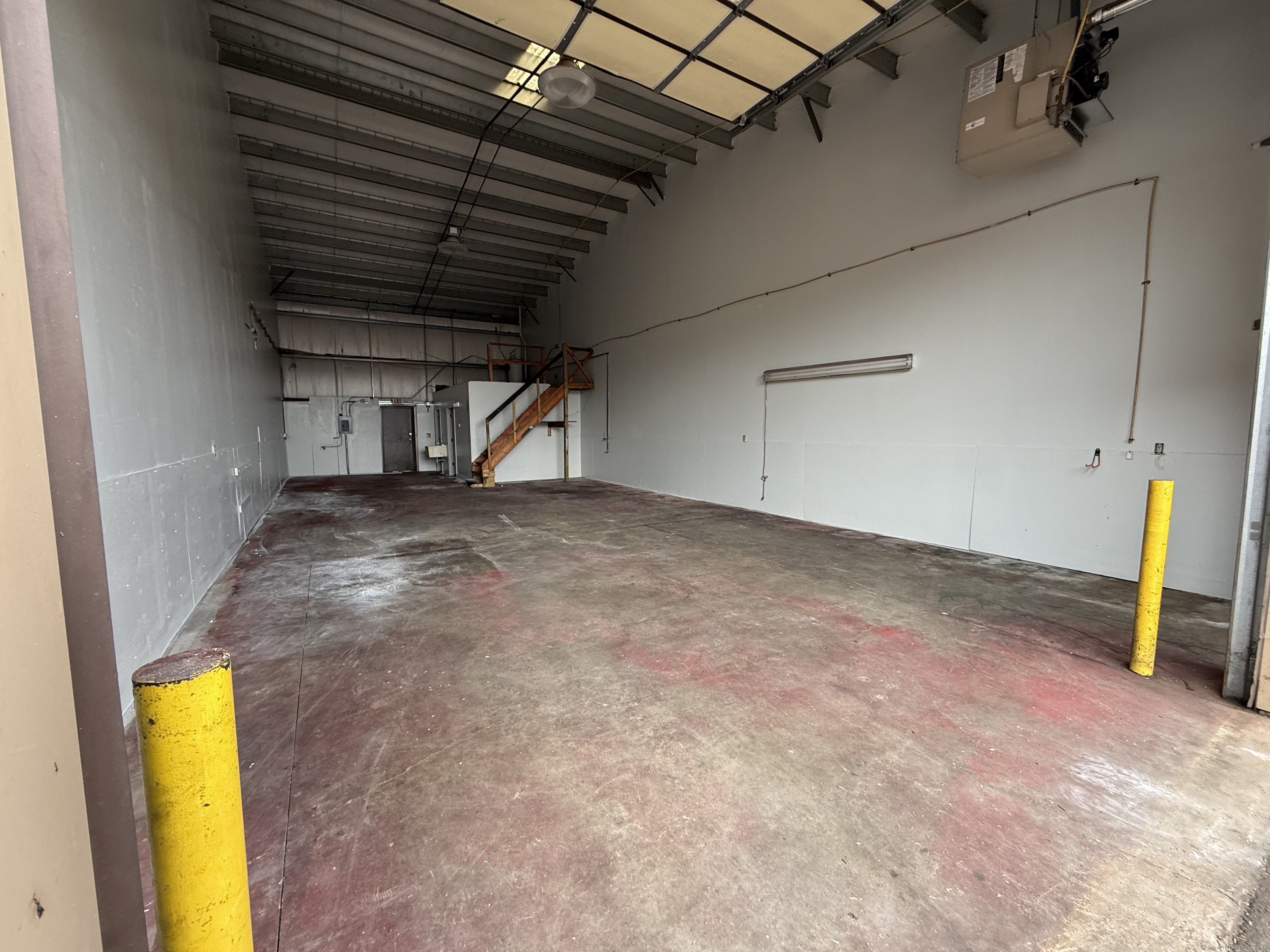 6 Riverside Drive Ansonia CT 06401