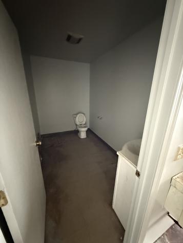 6 Riverside Drive Ansonia CT 06401