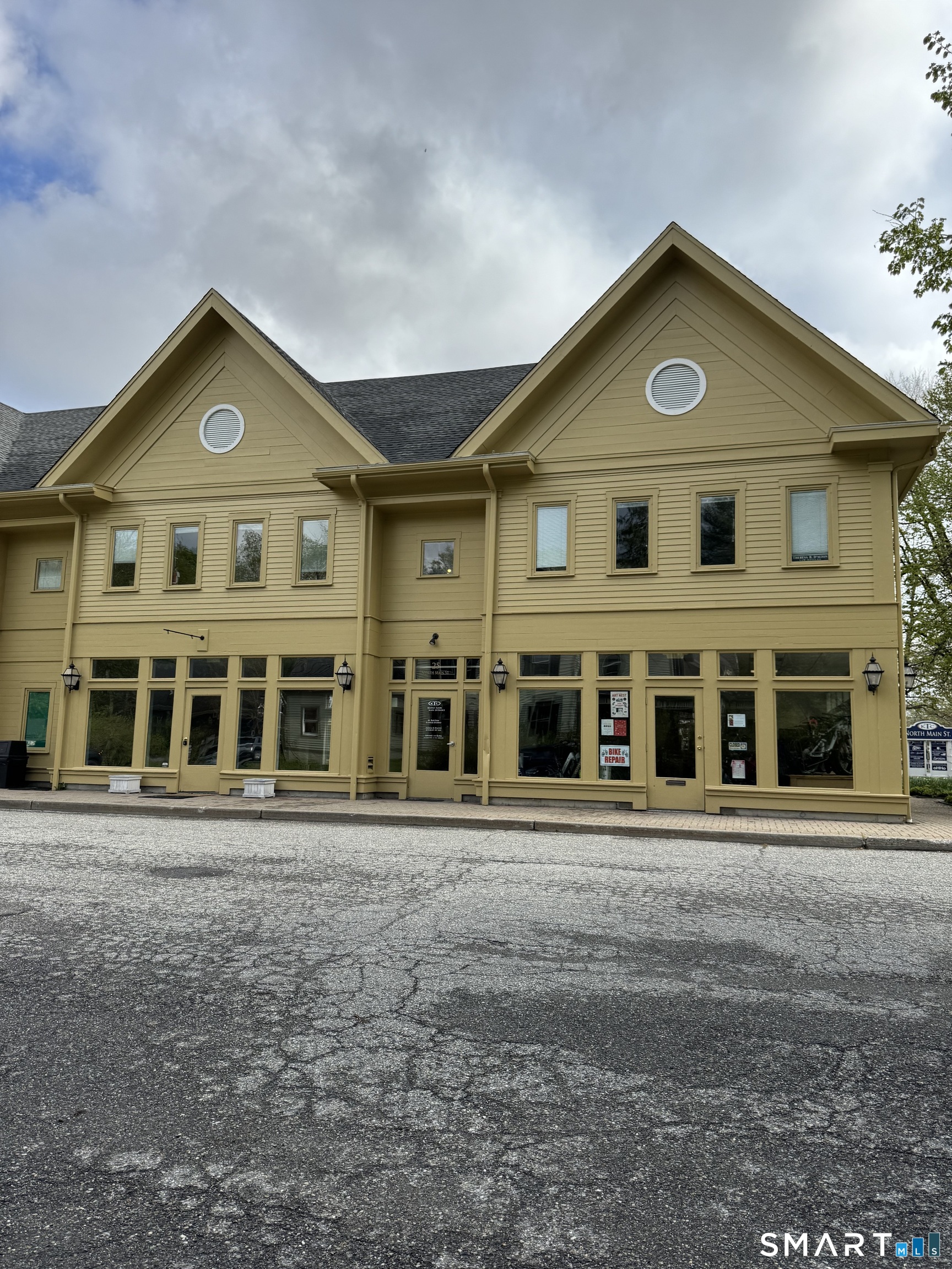 25 North Main Street Kent CT 06757