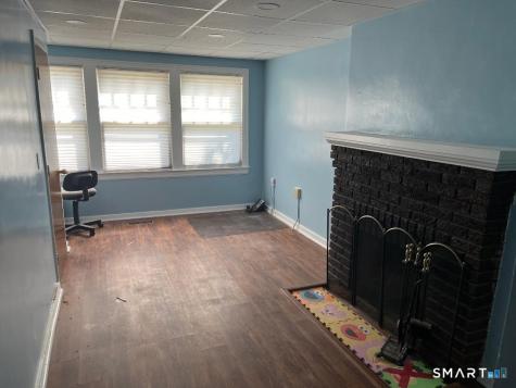 38 West Road Ellington CT 06029