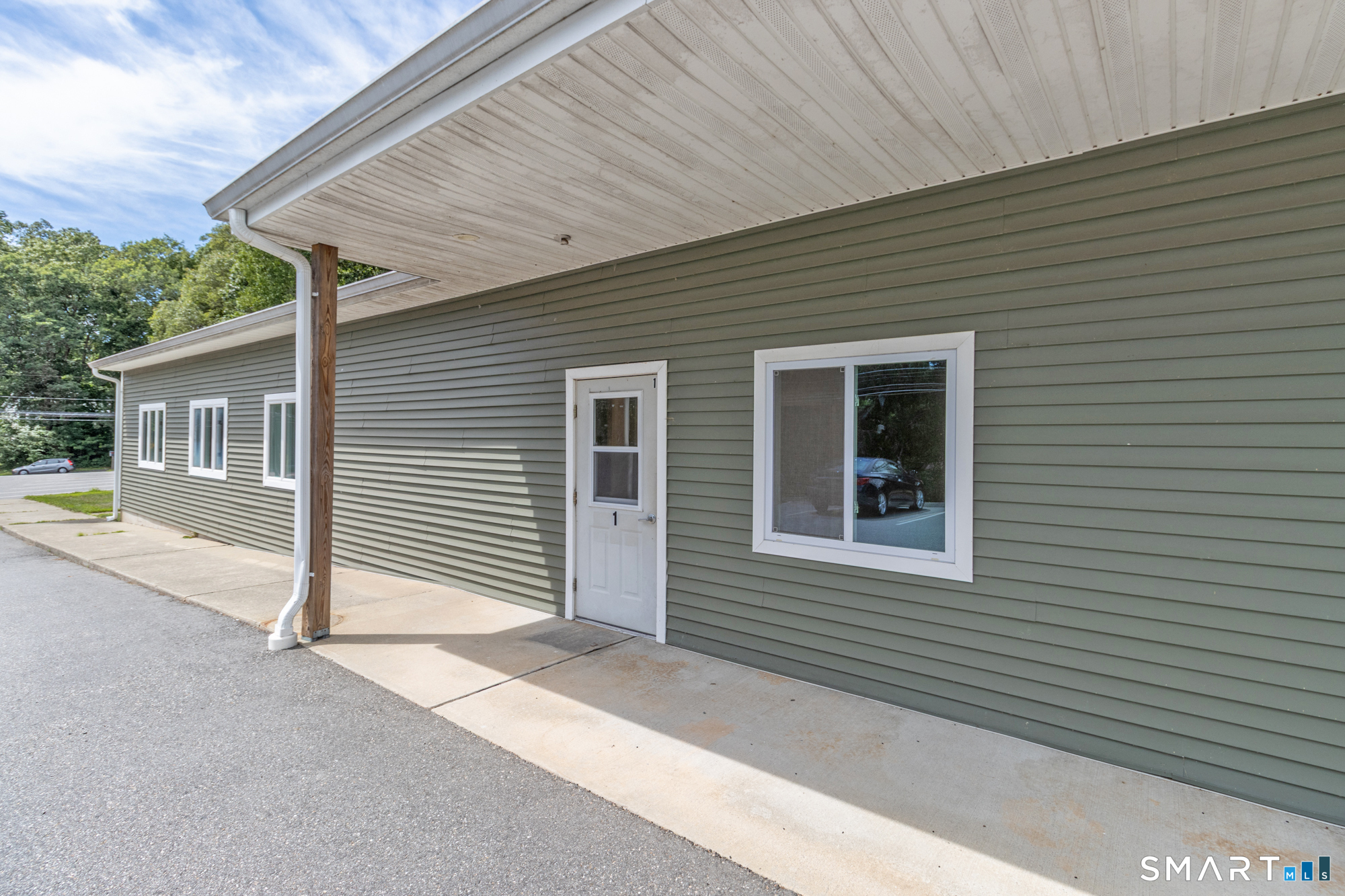 627 Route 82 Montville CT 06370