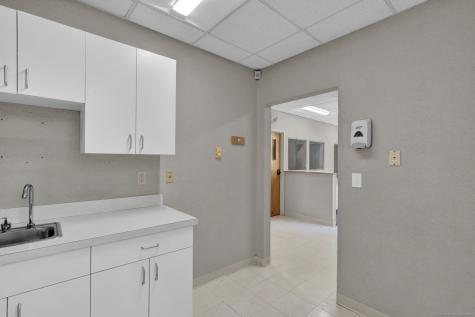 465 Silas Deane Highway Wethersfield CT 06109