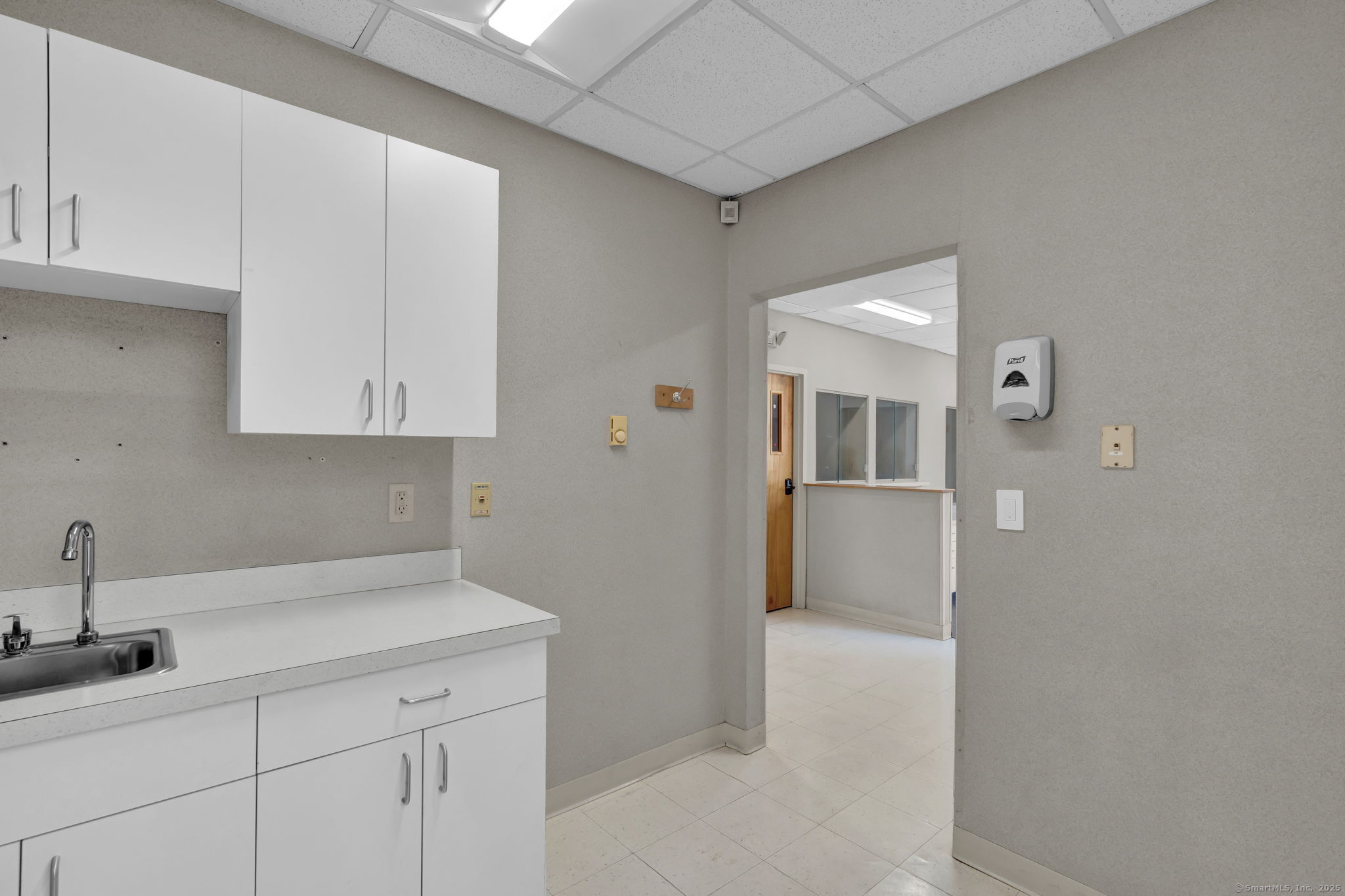 465 Silas Deane Highway Wethersfield CT 06109