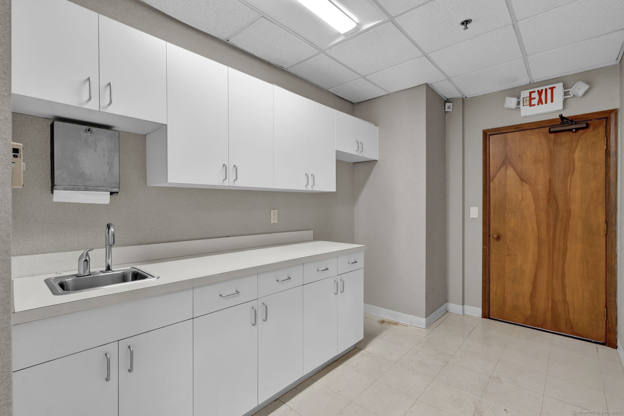 465 Silas Deane Highway Wethersfield CT 06109