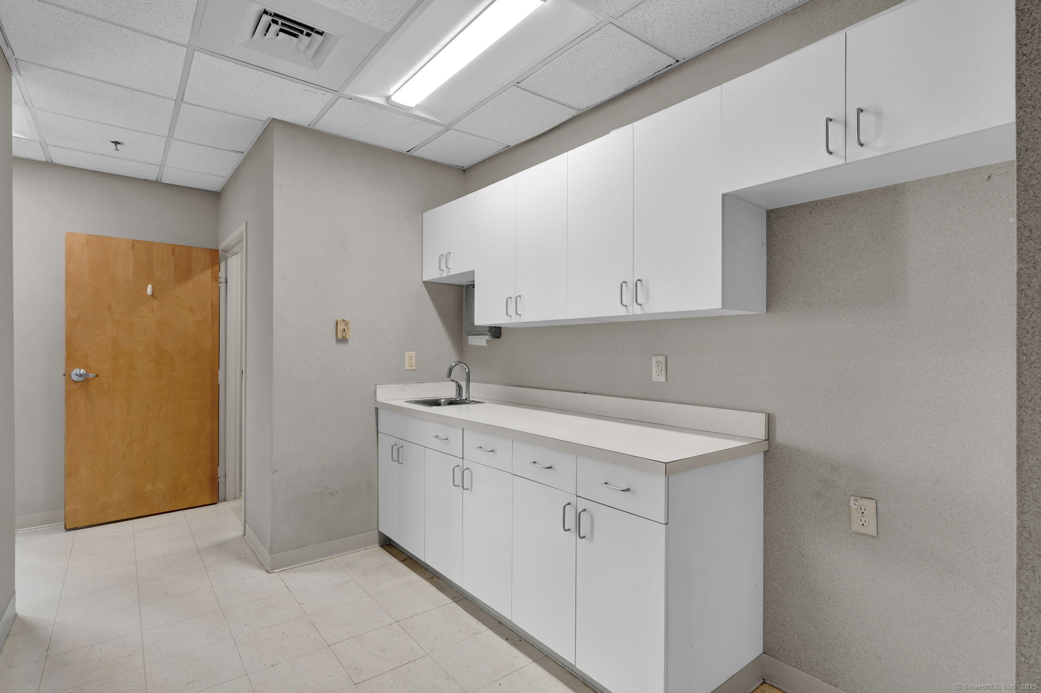 465 Silas Deane Highway Wethersfield CT 06109