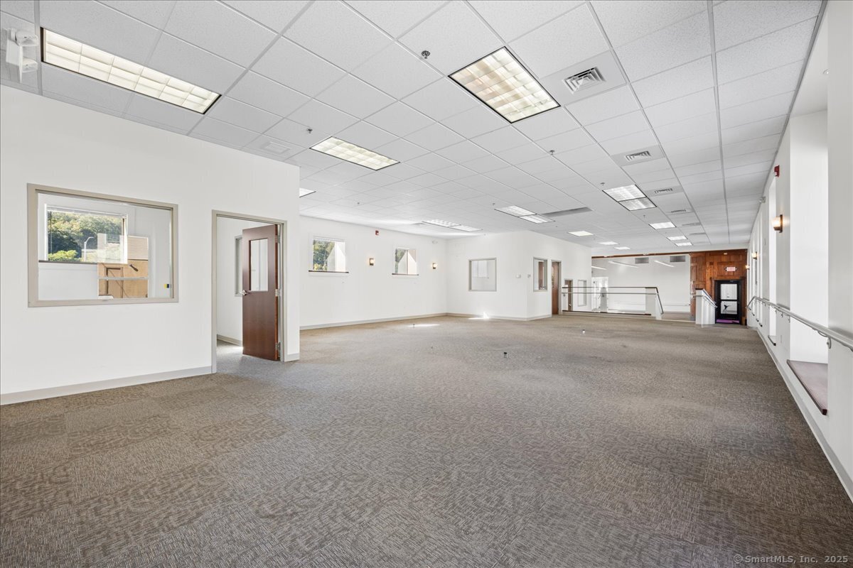 10 Railroad Avenue Norwich CT 06360