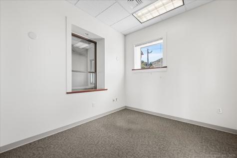 10 Railroad Avenue Norwich CT 06360