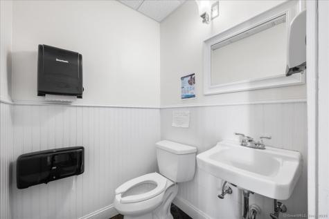 10 Railroad Avenue Norwich CT 06360