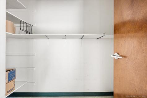 10 Railroad Avenue Norwich CT 06360