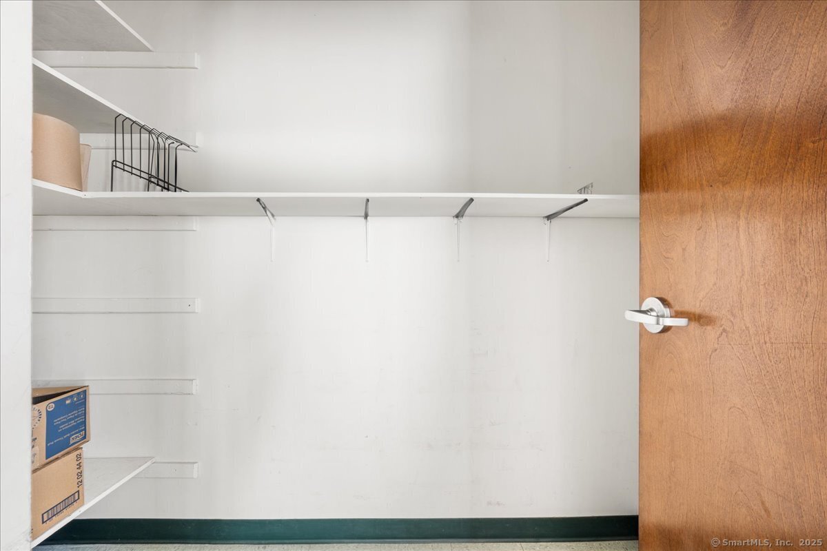 10 Railroad Avenue Norwich CT 06360