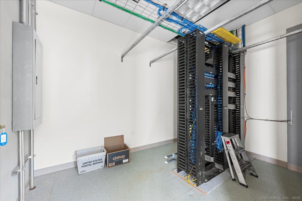 10 Railroad Avenue Norwich CT 06360