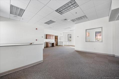 10 Railroad Avenue Norwich CT 06360