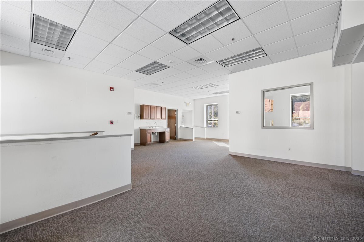 10 Railroad Avenue Norwich CT 06360