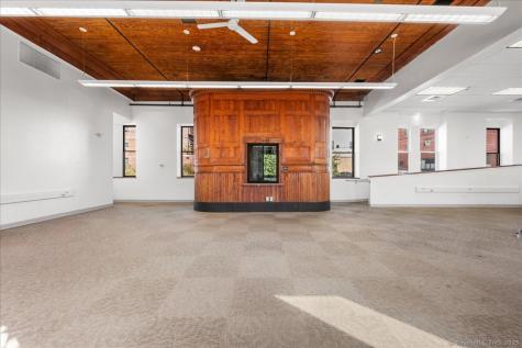 10 Railroad Avenue Norwich CT 06360