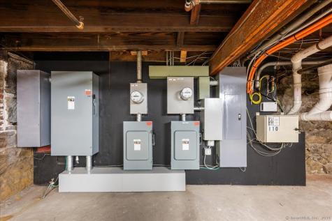 10 Railroad Avenue Norwich CT 06360