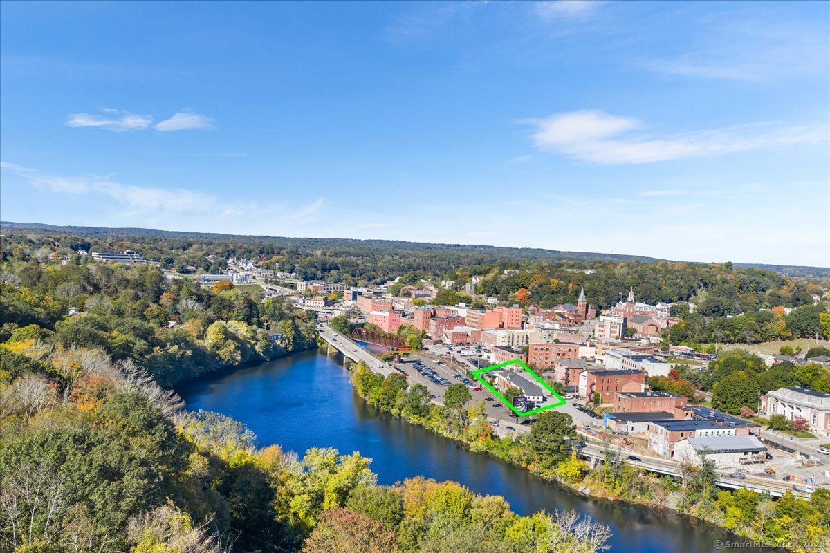 10 Railroad Avenue Norwich CT 06360