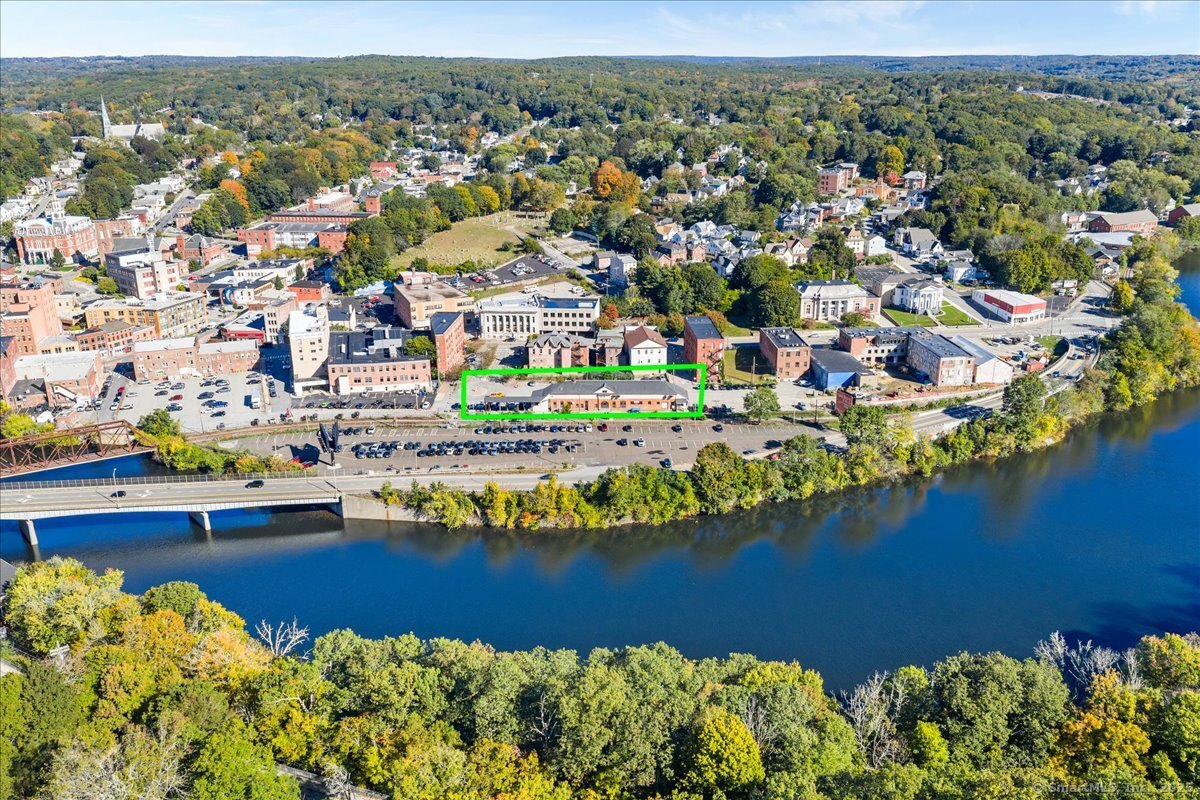 10 Railroad Avenue Norwich CT 06360