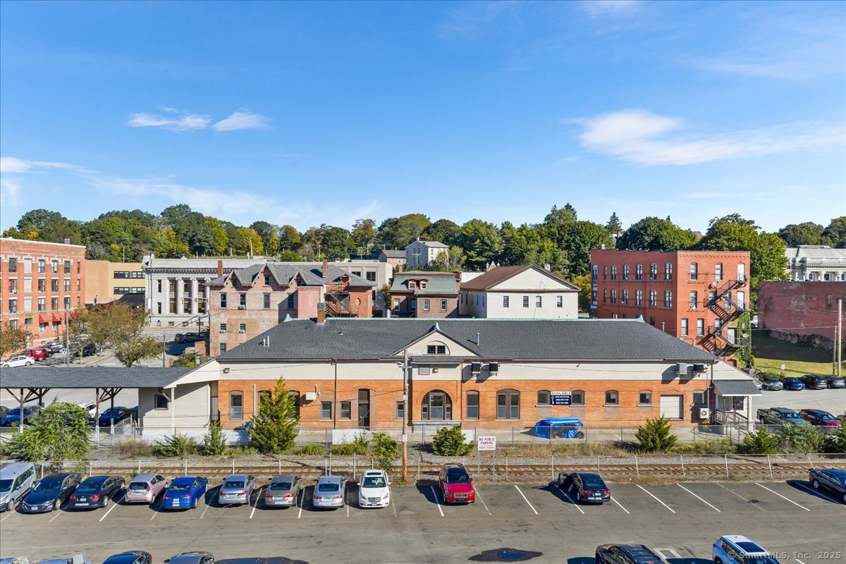 10 Railroad Avenue Norwich CT 06360