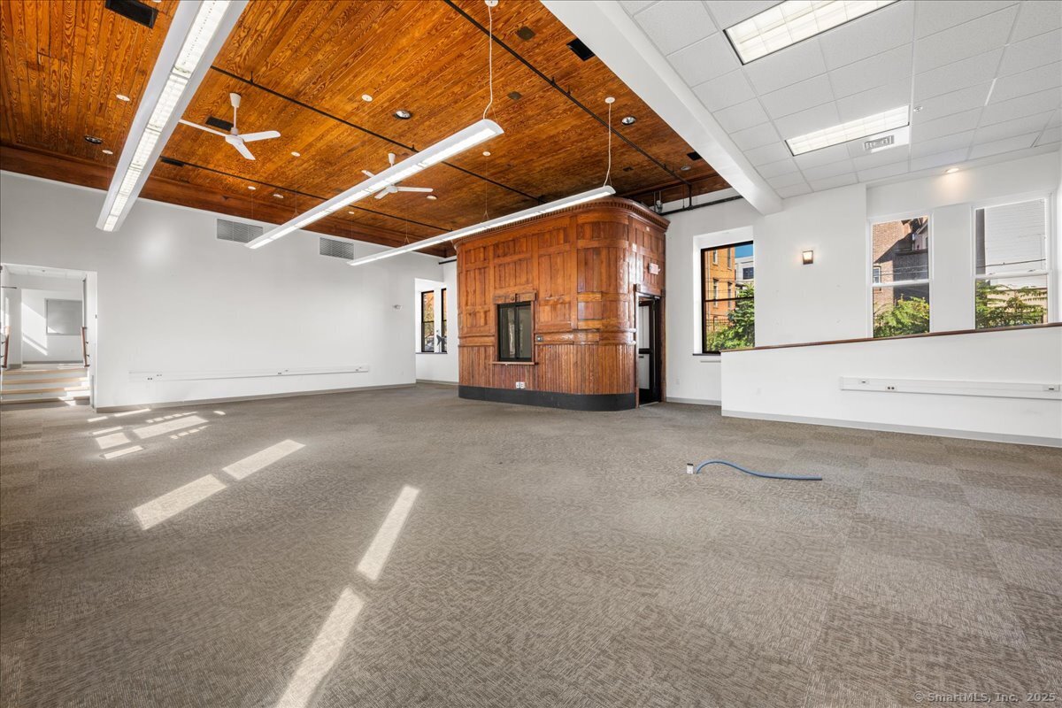 10 Railroad Avenue Norwich CT 06360