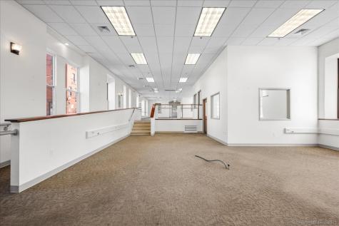 10 Railroad Avenue Norwich CT 06360