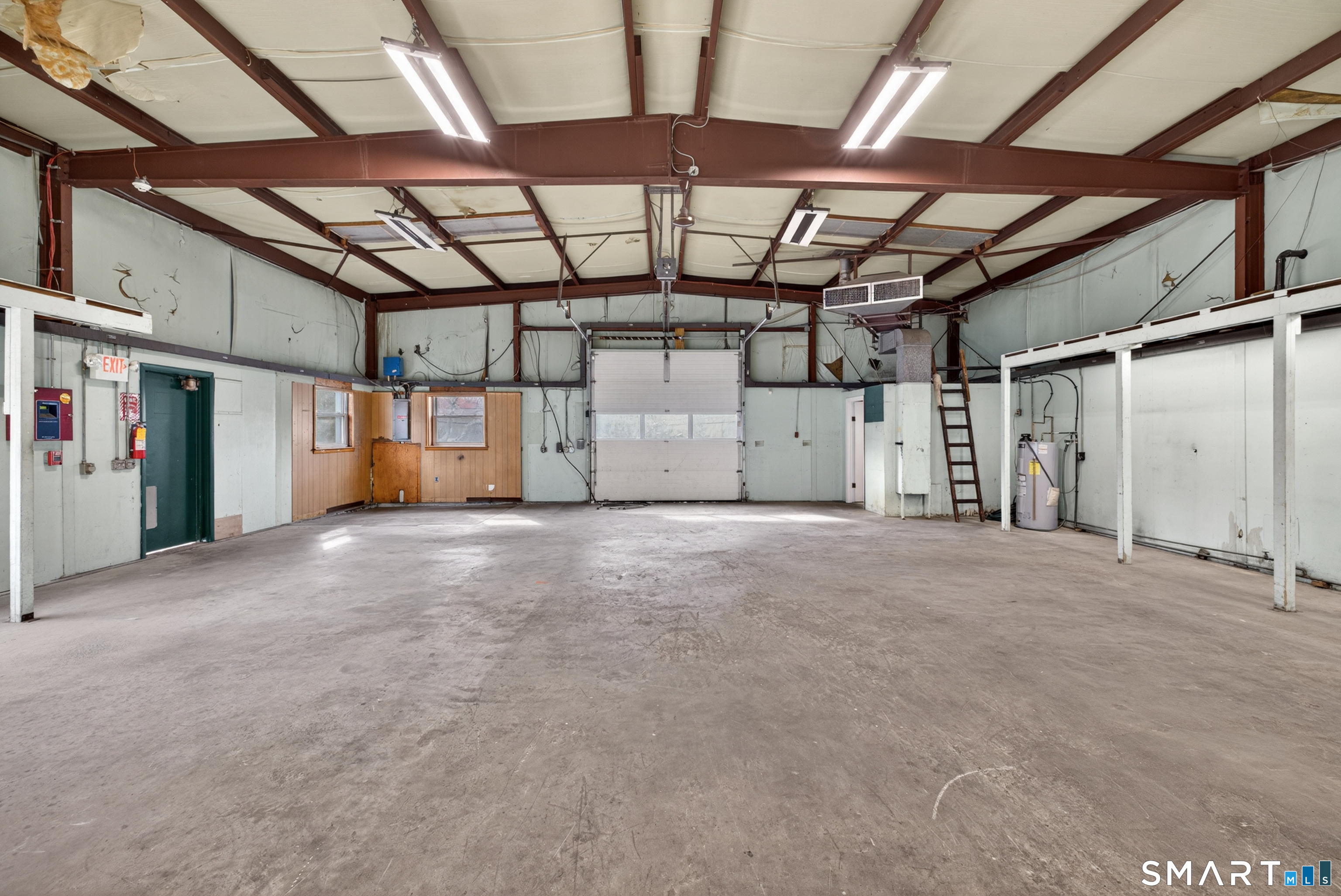 300 Taugwonk Road Stonington CT 06378