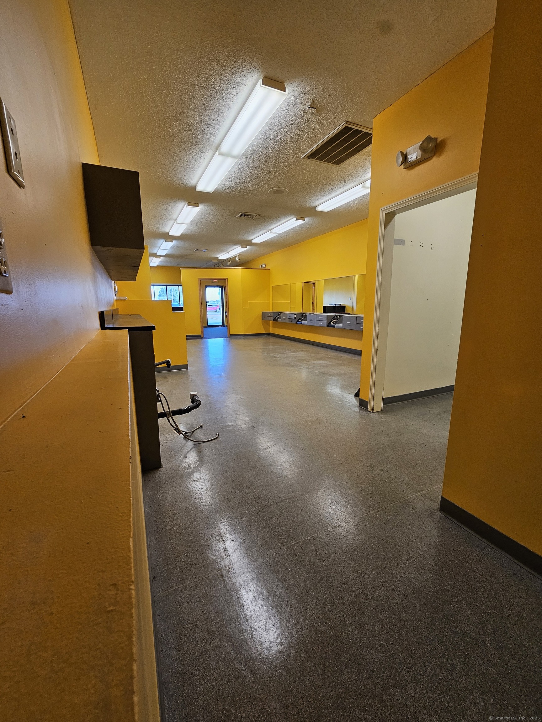 2 North Road East Windsor CT 06088