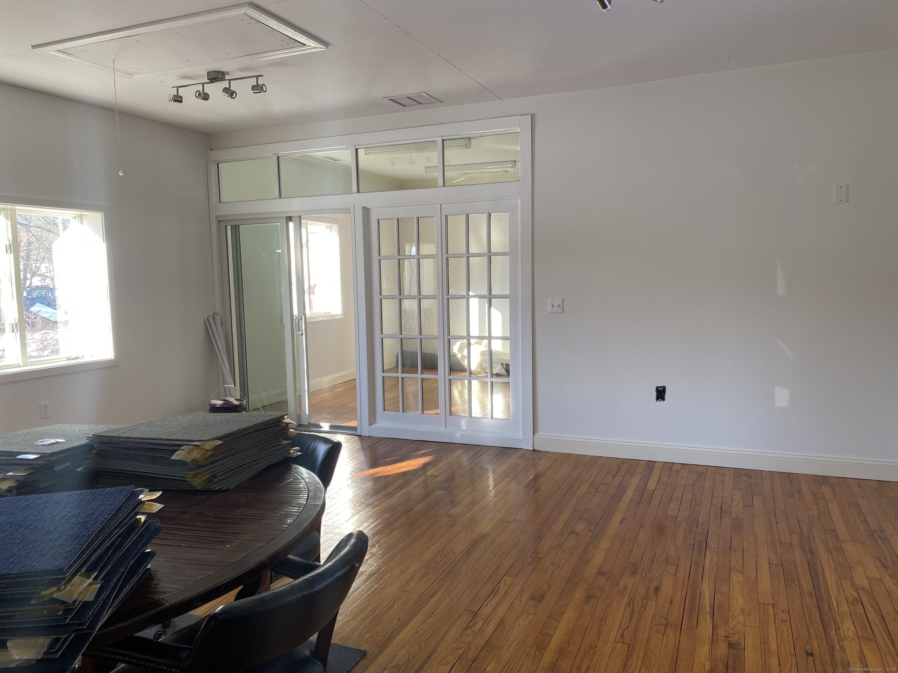 108 Main Street Essex CT 06442
