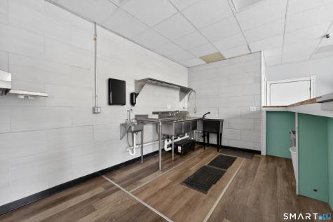 6 Lower Boulevard New London CT 06320
