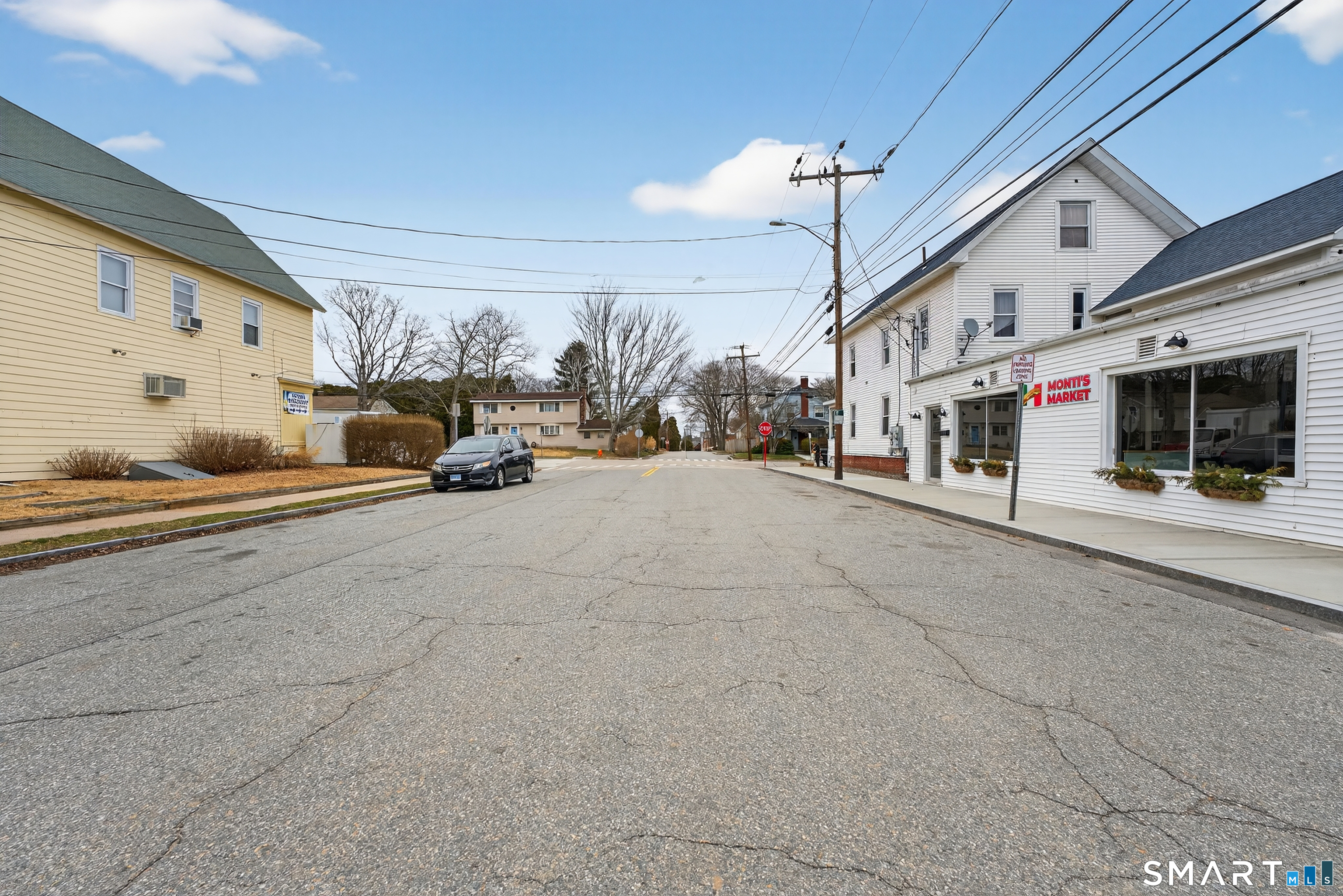 6 Lower Boulevard New London CT 06320
